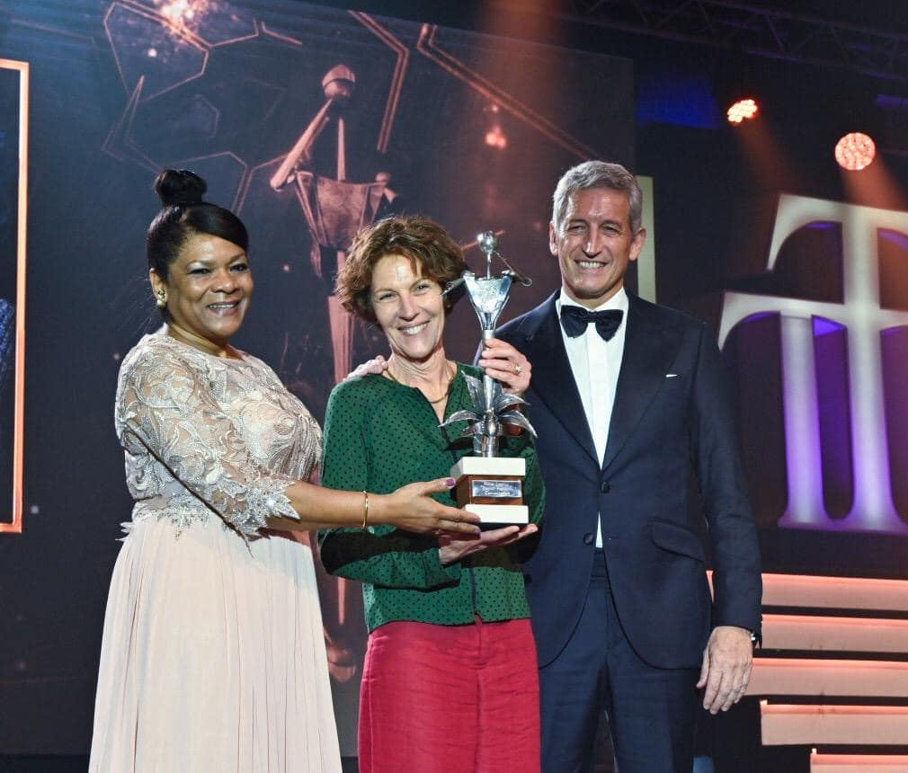 Image en avant pour “Annie Lorenzo, Managing Editor of L’Amateur de Cigare wins the 2023 Habano Award”